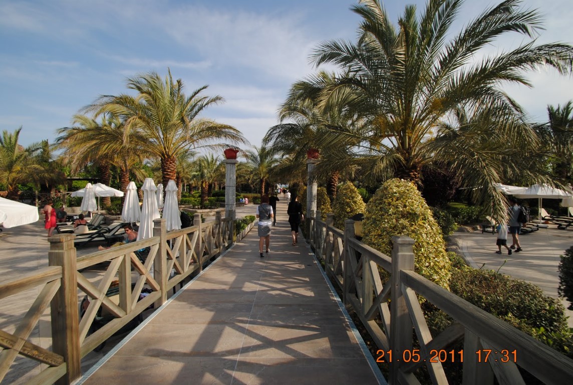 imagini hotel ROYAL WINGS LARA